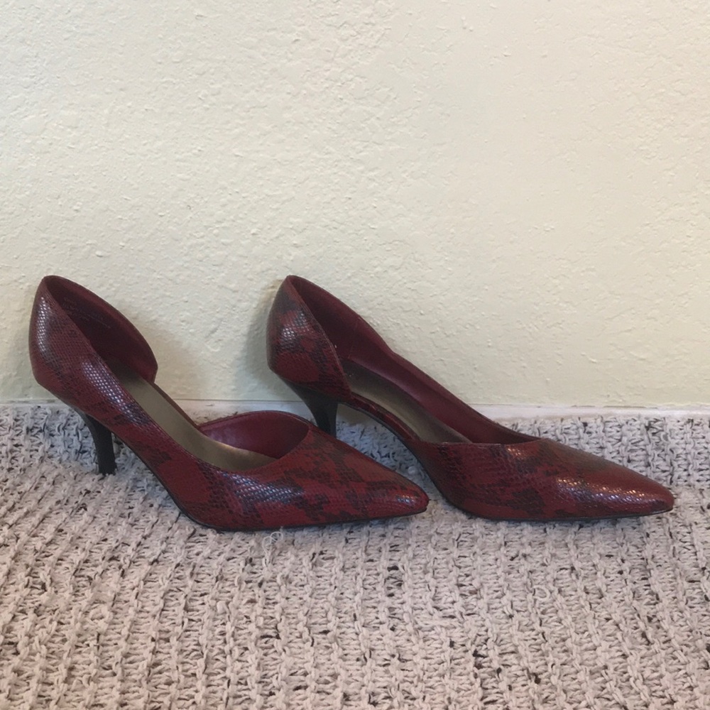 Cato heels size 10. Red Snake Skin